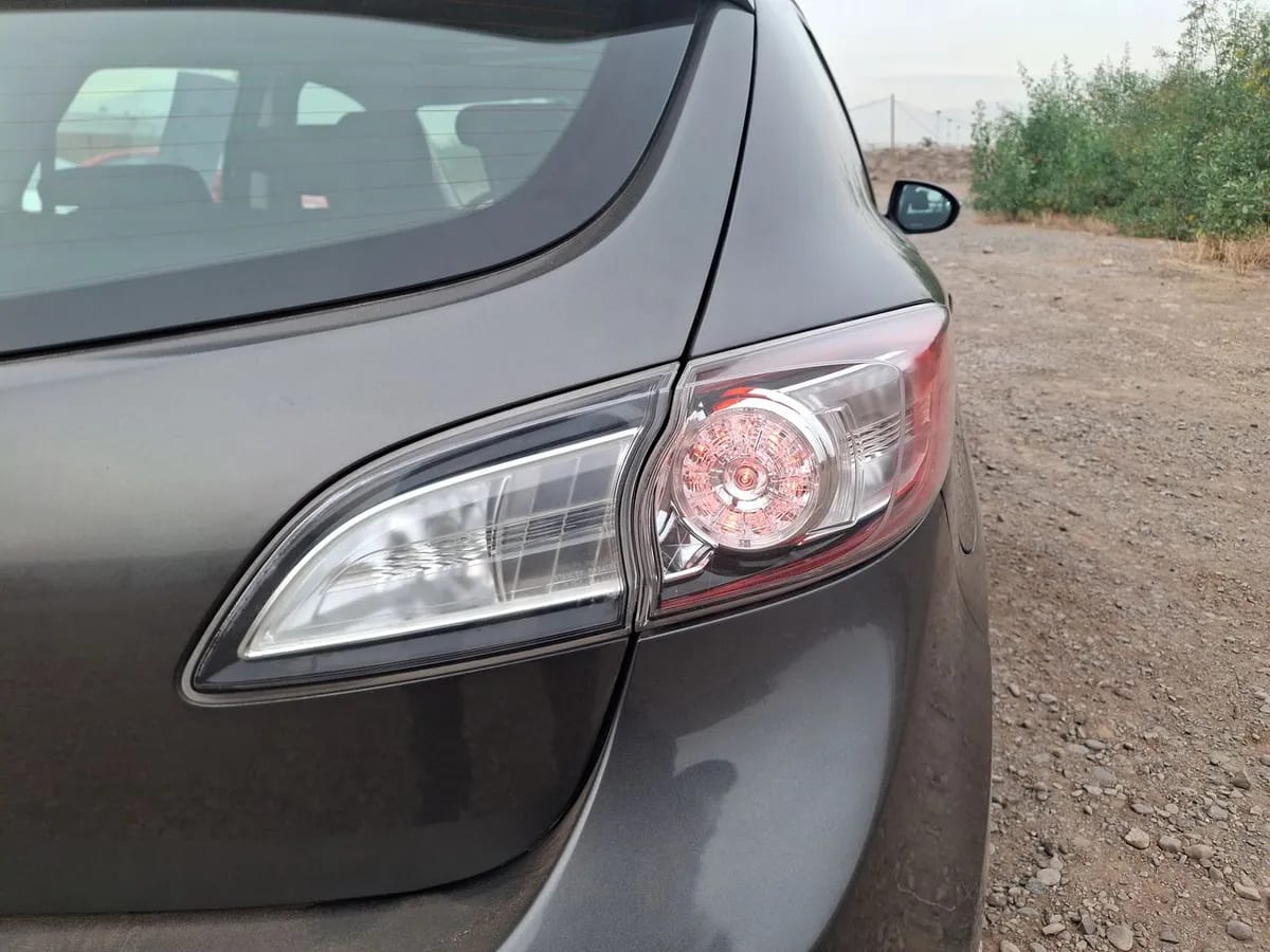 Mazda 3 2.0 Sport R 4x2 Te Mt 5p año 2011