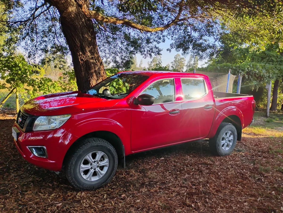 NISSAN NP300 2.3 Dc Se Mt Diesel 4x4 año 2019