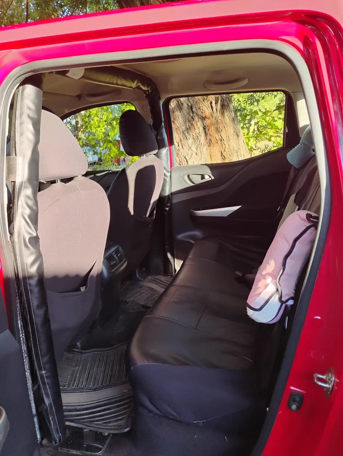 NISSAN NP300 2.3 Dc Se Mt Diesel 4x4 año 2019