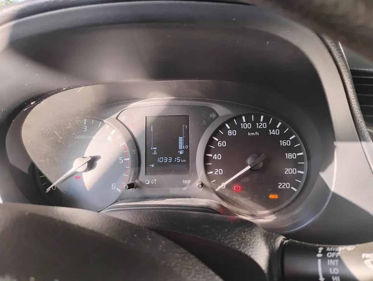 NISSAN NP300 2.3 Dc Se Mt Diesel 4x4 año 2019