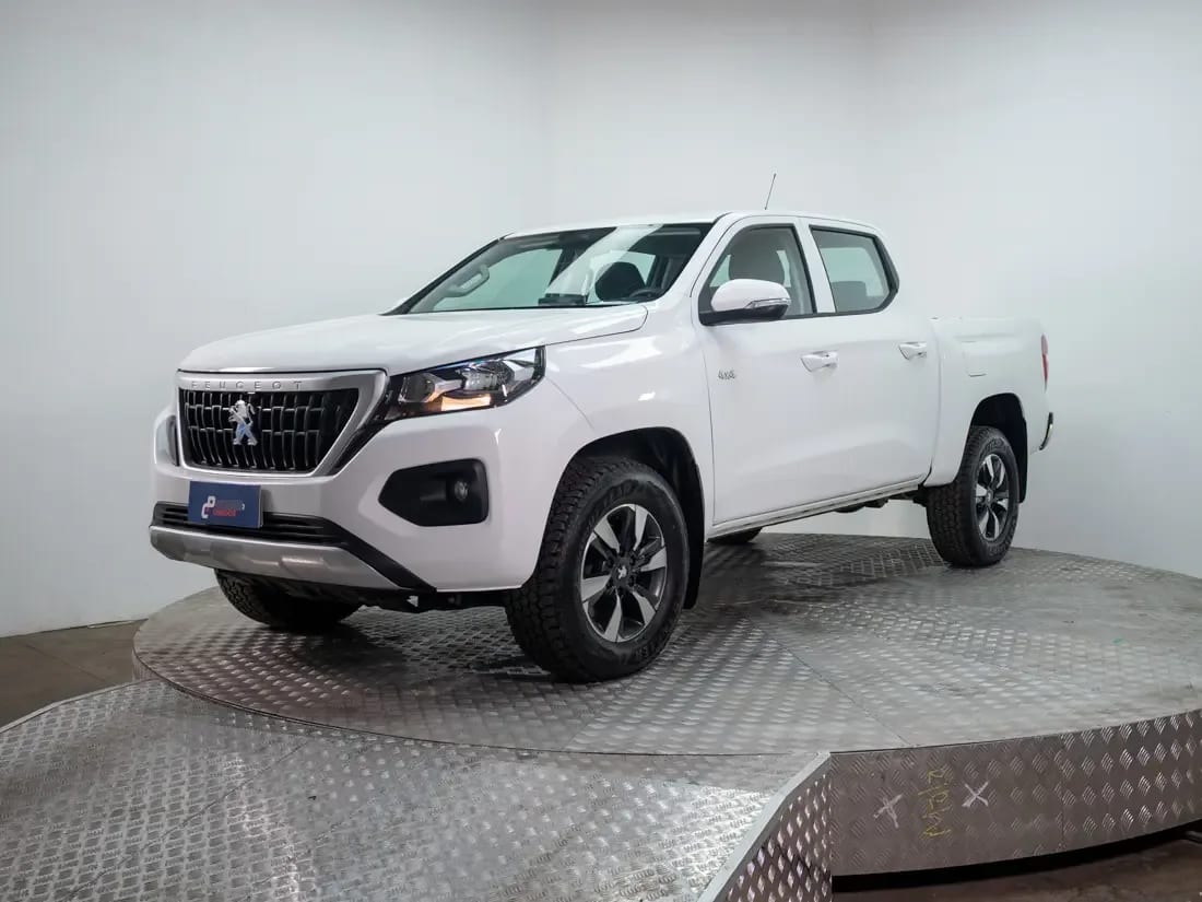 Peugeot Landtrek Landtrek 2.2 Active Bluehdi Diesel 4x4 180hp Mt 4p año 2025