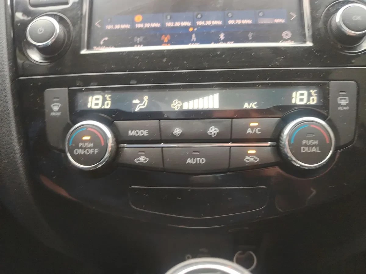 Nissan X-Trail 2.5 Advance 4x2 3row Cvt At 5p año 2023