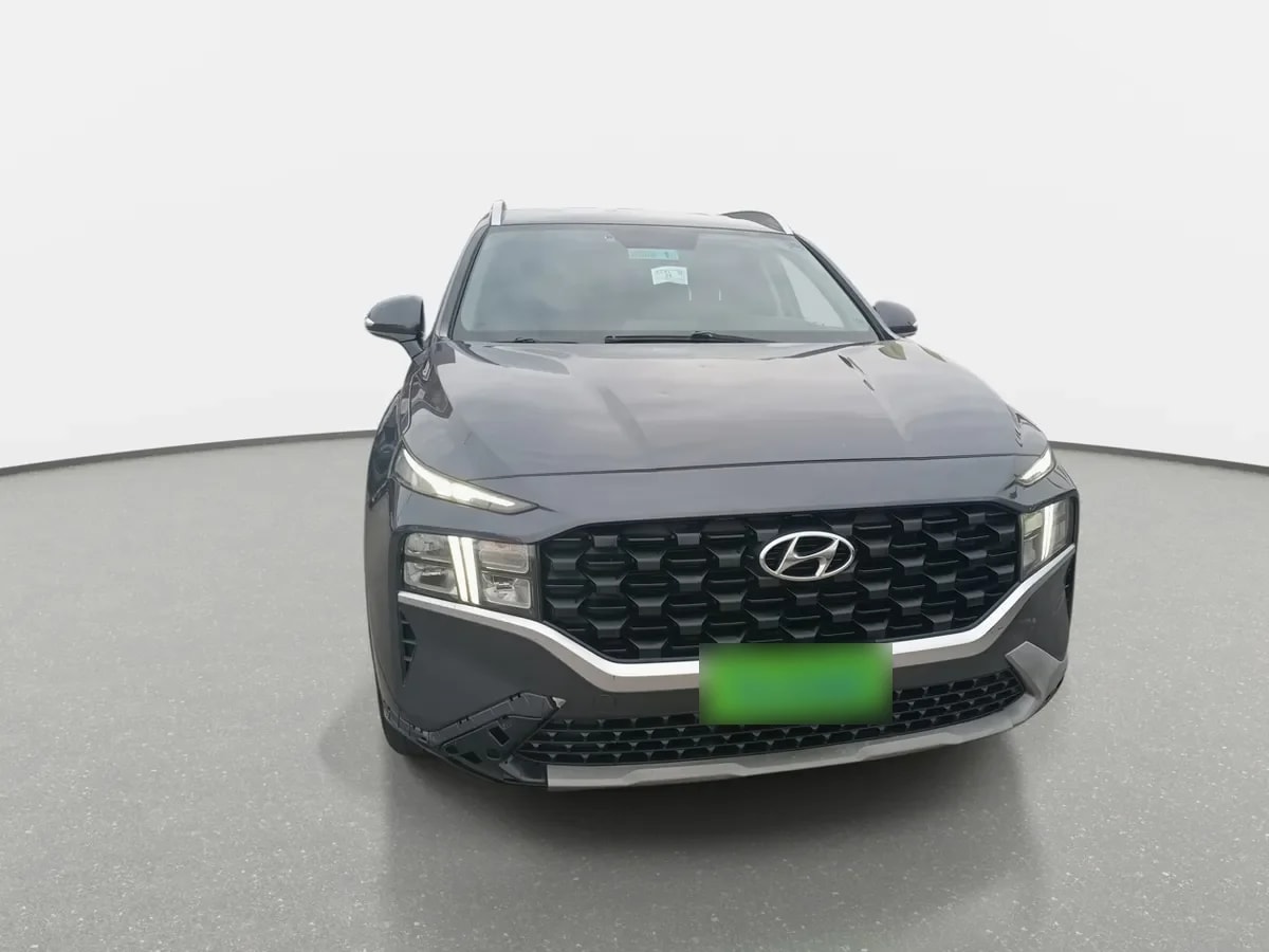 Hyundai Santa Fe 2.5 Plus Fl 4x2 At 5p año 2022