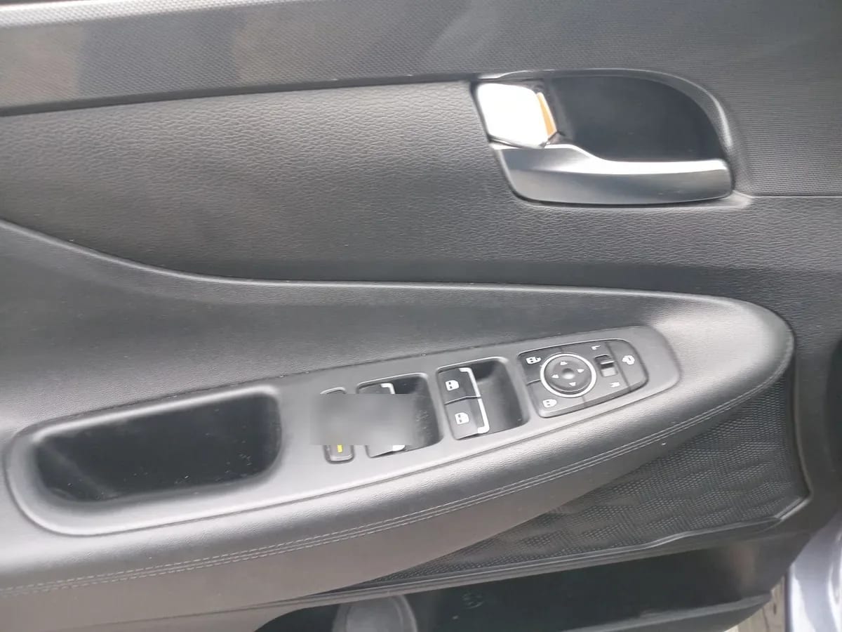 Hyundai Santa Fe 2.5 Plus Fl 4x2 At 5p año 2022