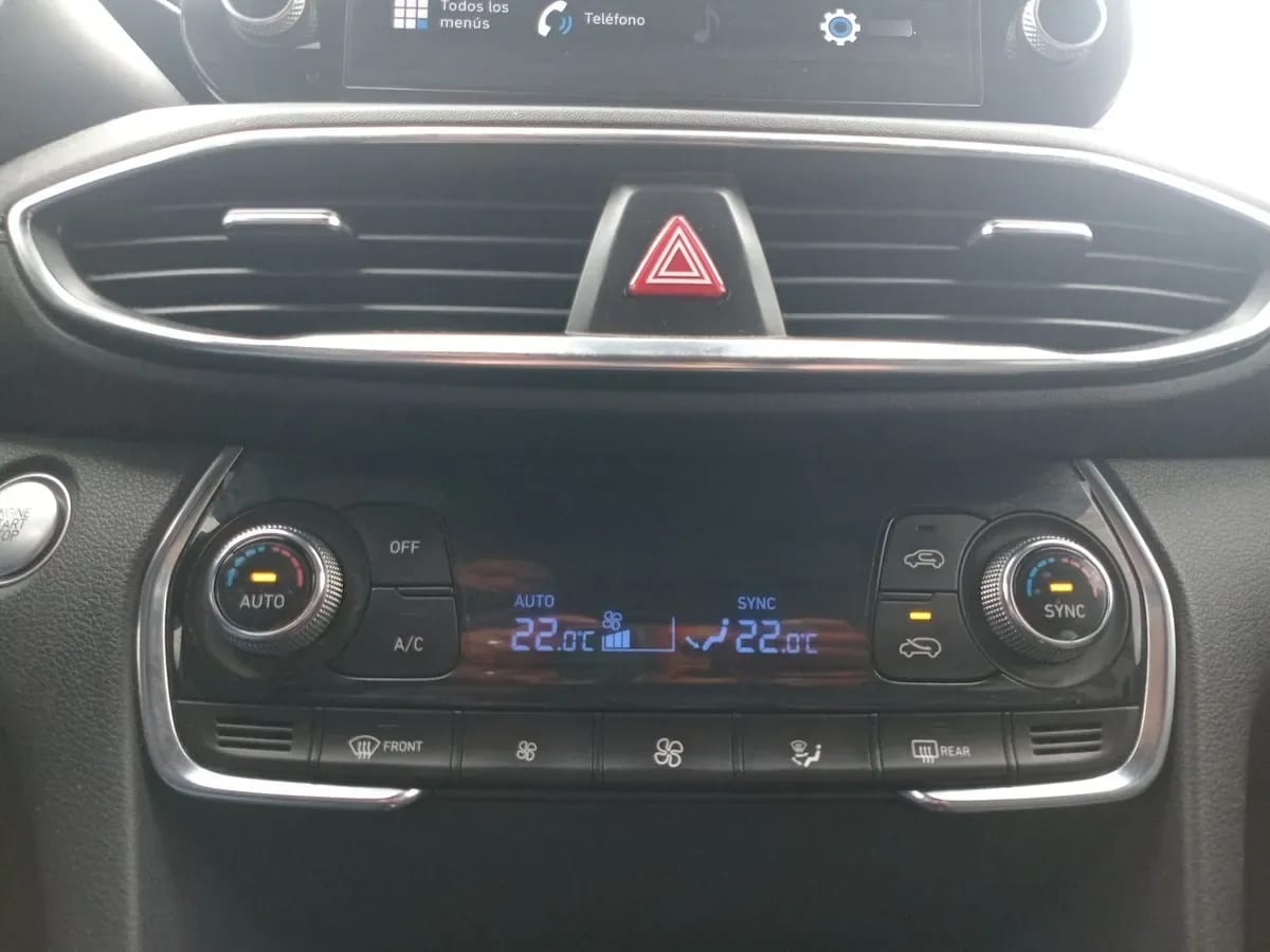 Hyundai Santa Fe 2.5 Plus Fl 4x2 At 5p año 2022