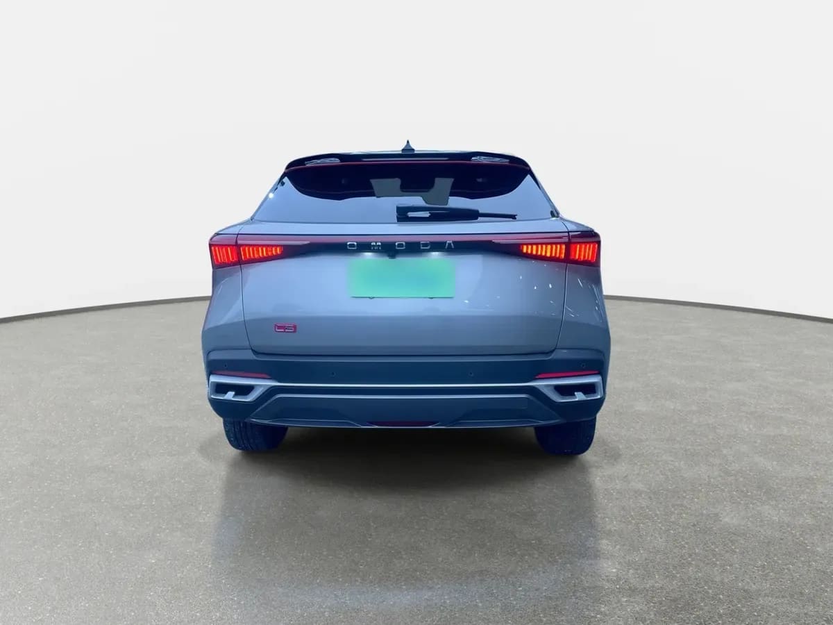 Omoda C5 1.5t Luxury 4x2 Cvt At 5p año 2025