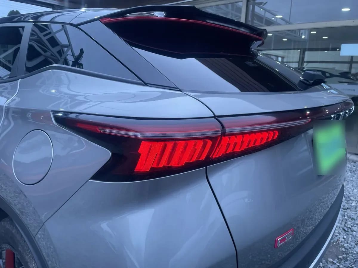 Omoda C5 1.5t Luxury 4x2 Cvt At 5p año 2025