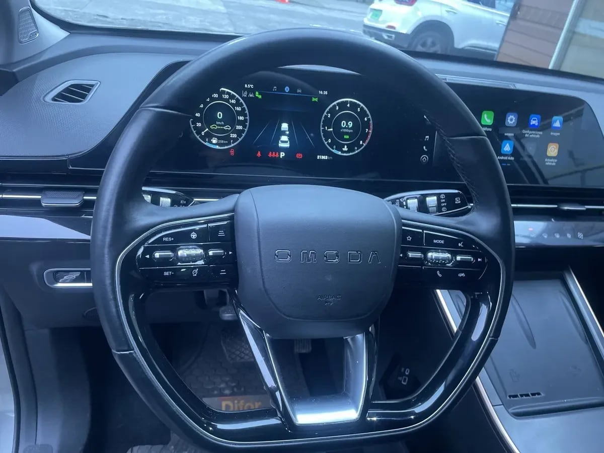 Omoda C5 1.5t Luxury 4x2 Cvt At 5p año 2025