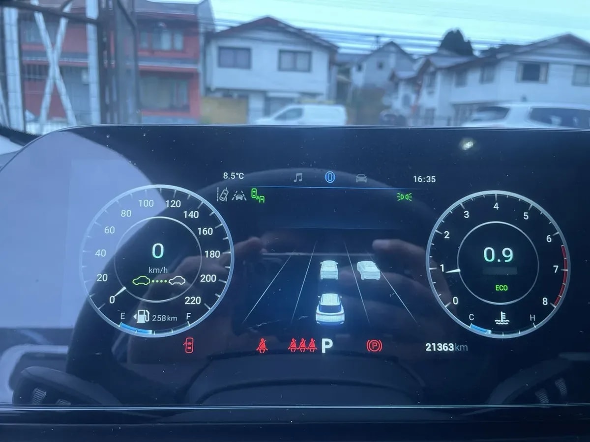Omoda C5 1.5t Luxury 4x2 Cvt At 5p año 2025