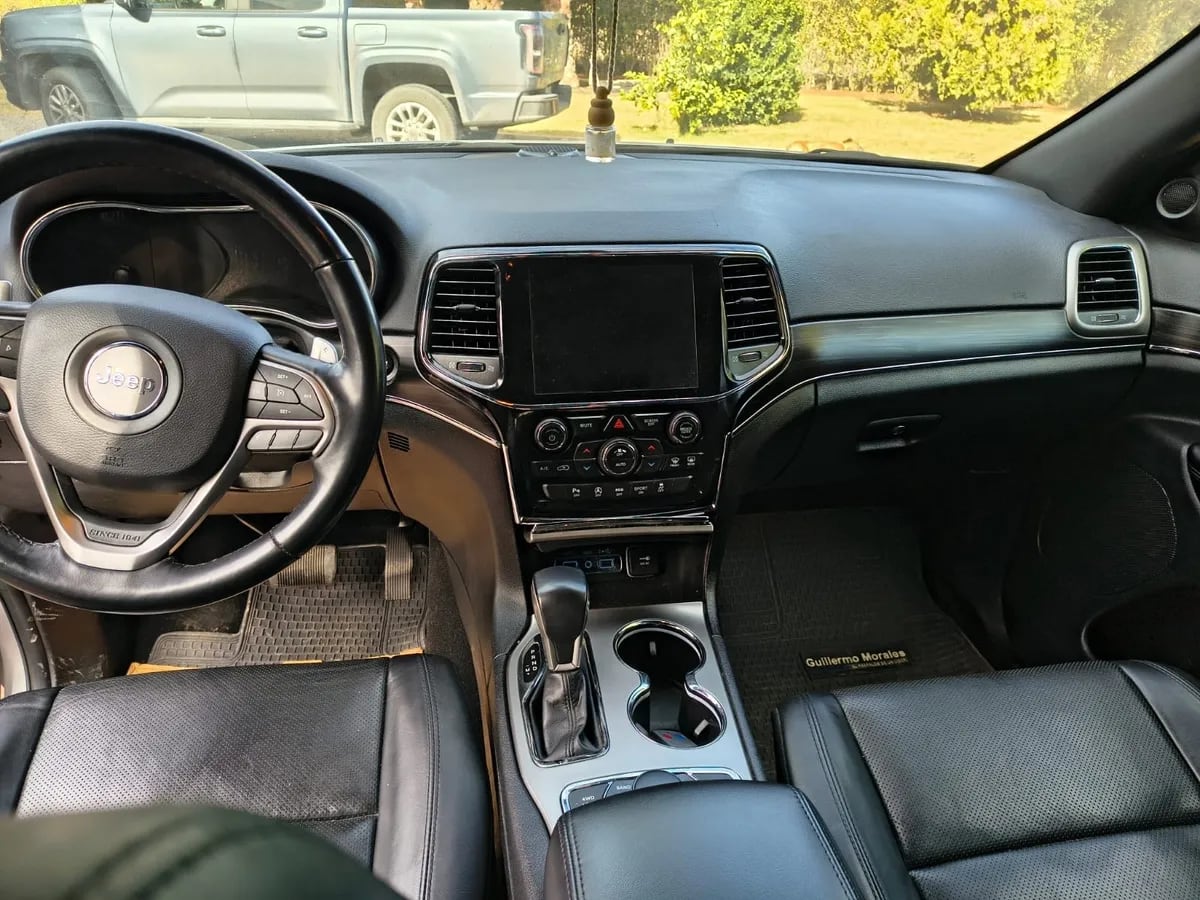 Jeep Grand Cherokee 3.6 Limited Lx At 4x4 año 2021