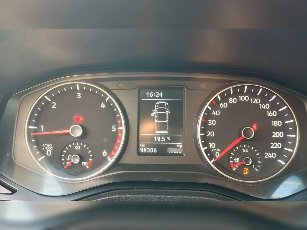 Volkswagen Amarok 2.0 Trendline Diesel 4motion 4x4 Dob. Cab. Mt 4p año 2023