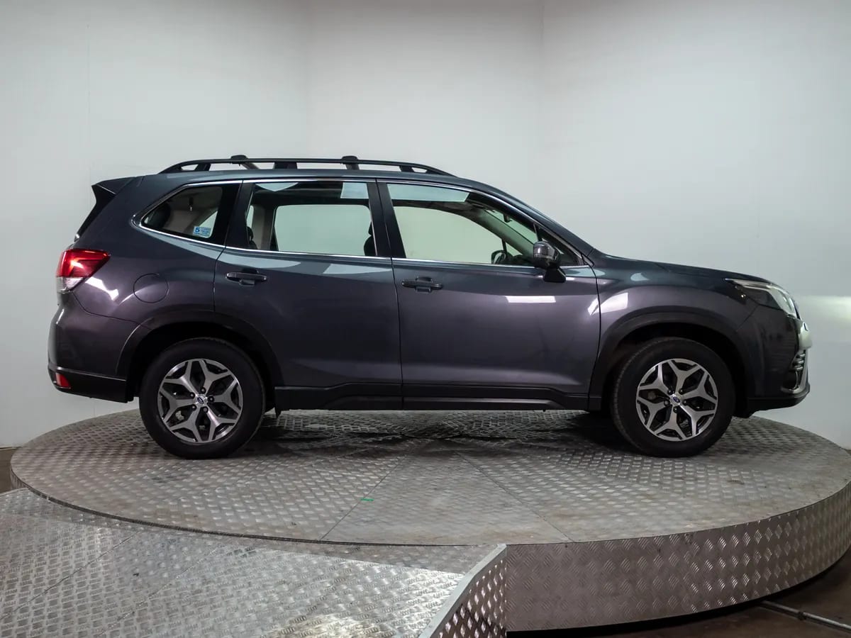 Subaru Forester Forester 2.0 Dynamic Eyesight At 4x4 año 2023