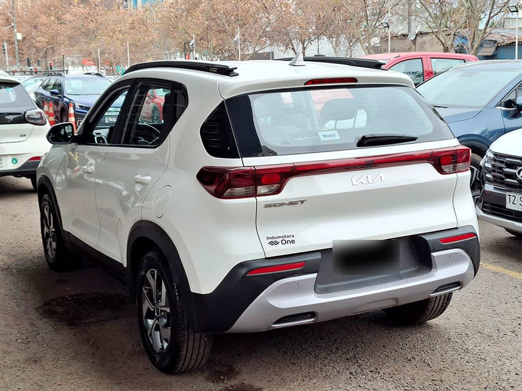 Kia Sonet Ex 1.5l 6mt Acc Plus año 2022