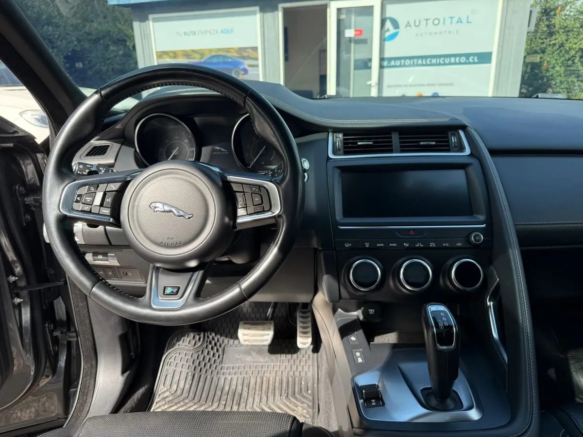 Jaguar E-Pace 2.0 I R- Dynsmic S At 4x4 año 2018