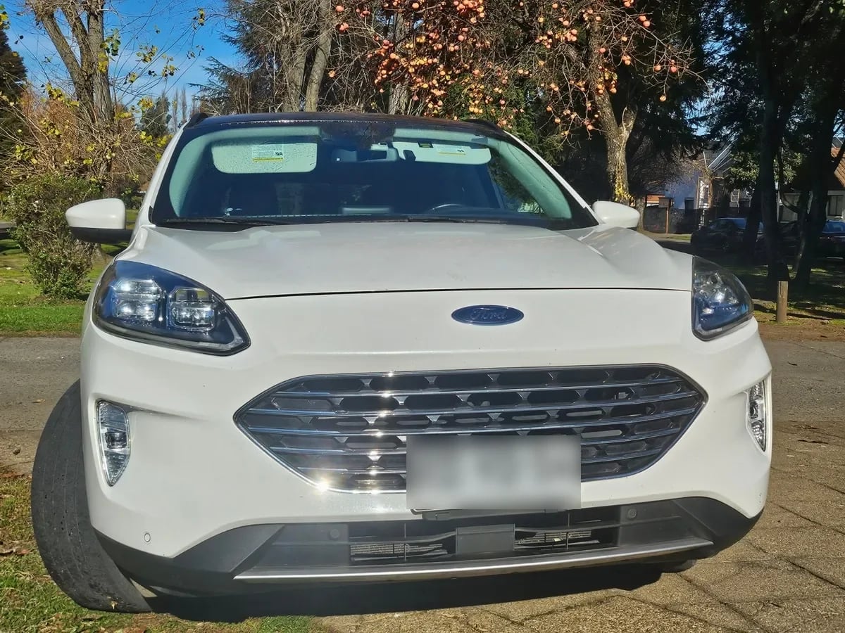 FORD ESCAPE 2.5 Titanium Hev At 4x4 Hibrido año 2022