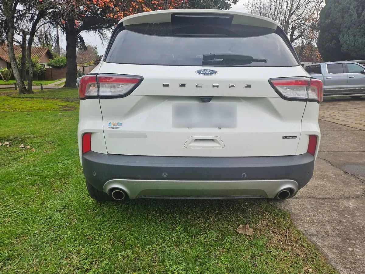 FORD ESCAPE 2.5 Titanium Hev At 4x4 Hibrido año 2022