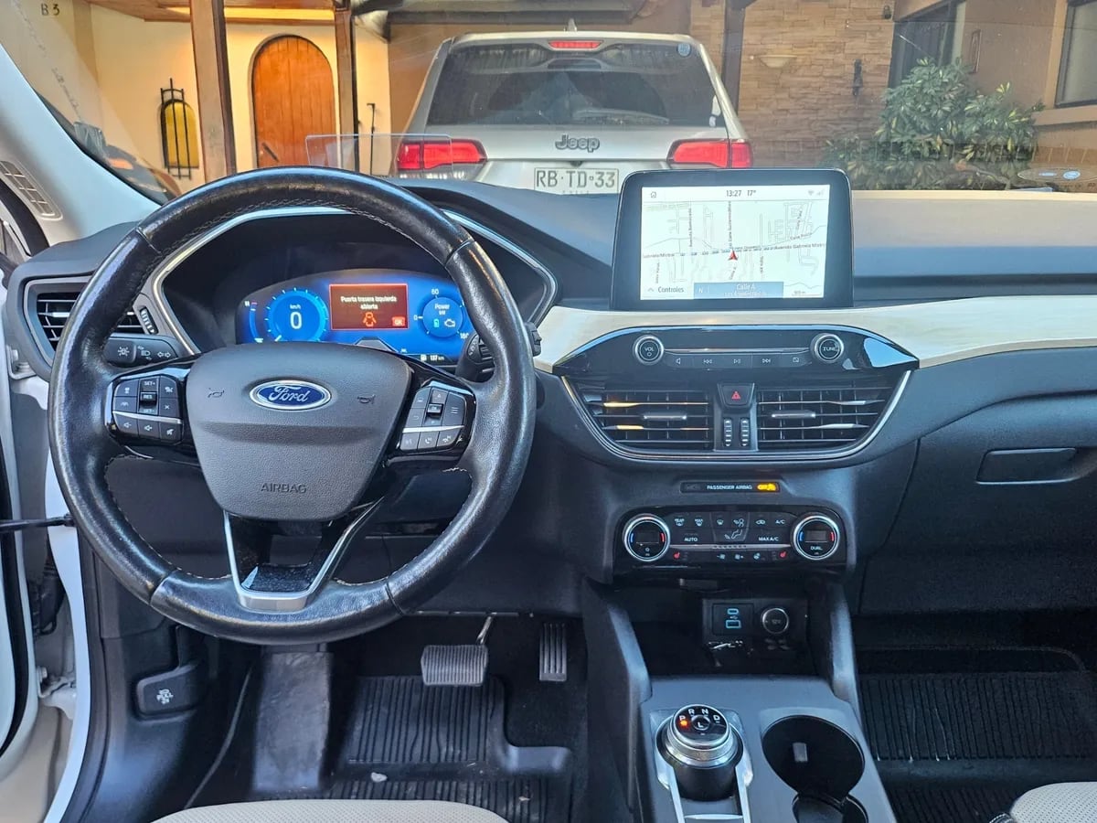 FORD ESCAPE 2.5 Titanium Hev At 4x4 Hibrido año 2022