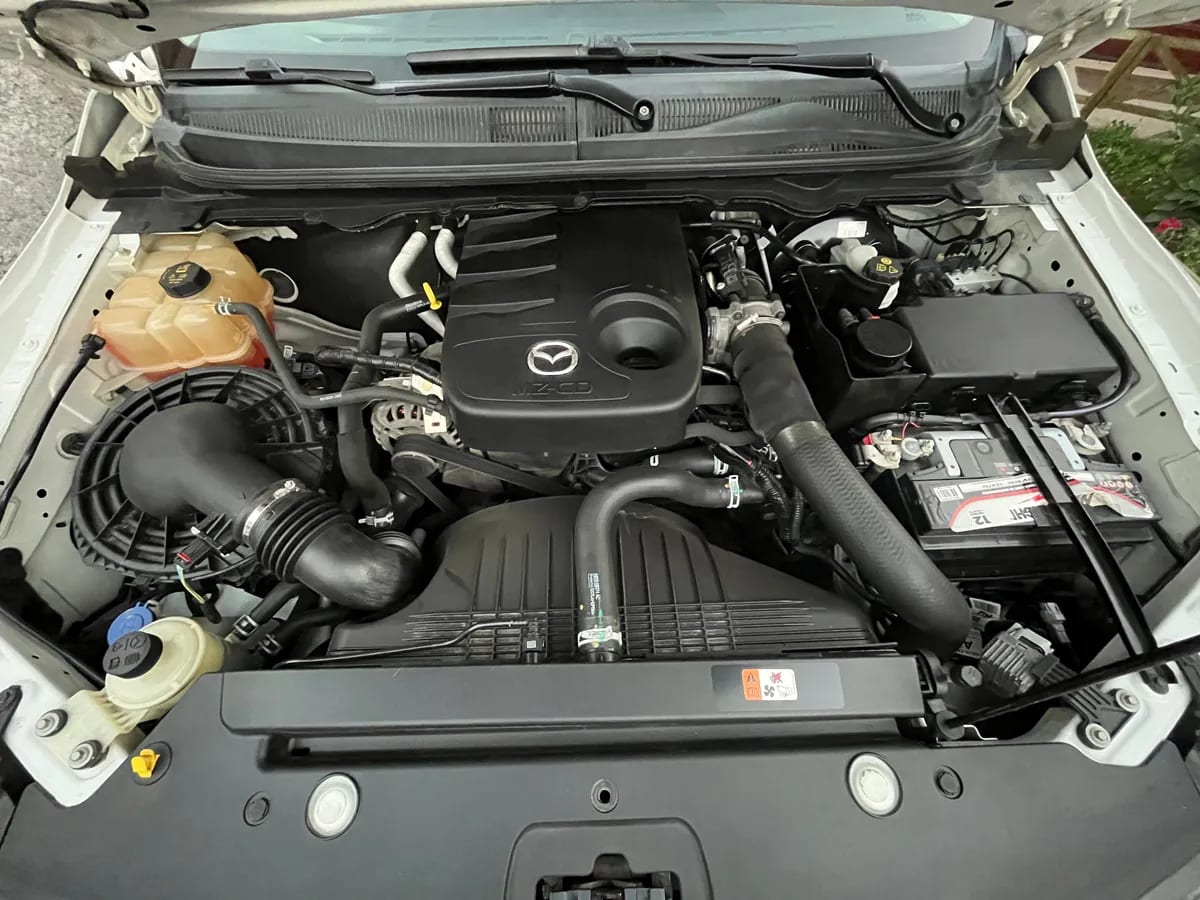 MAZDA BT-50 2.2 Dc Sdx Mt 4x4 Diesel año 2021