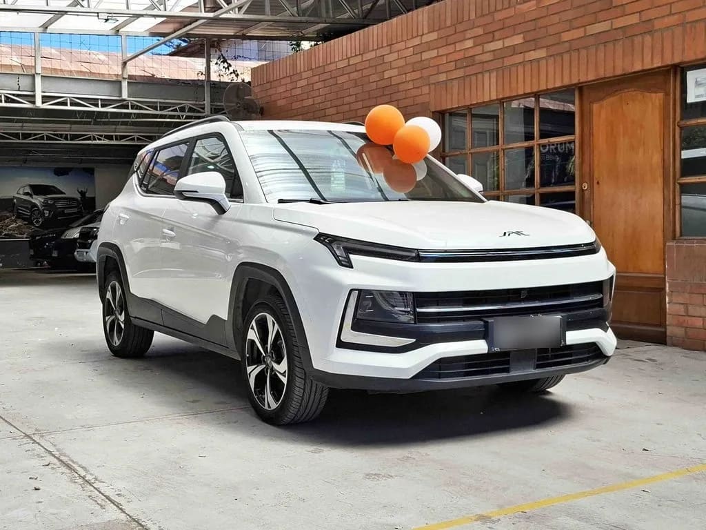 JAC Js4 Luxury año 2025