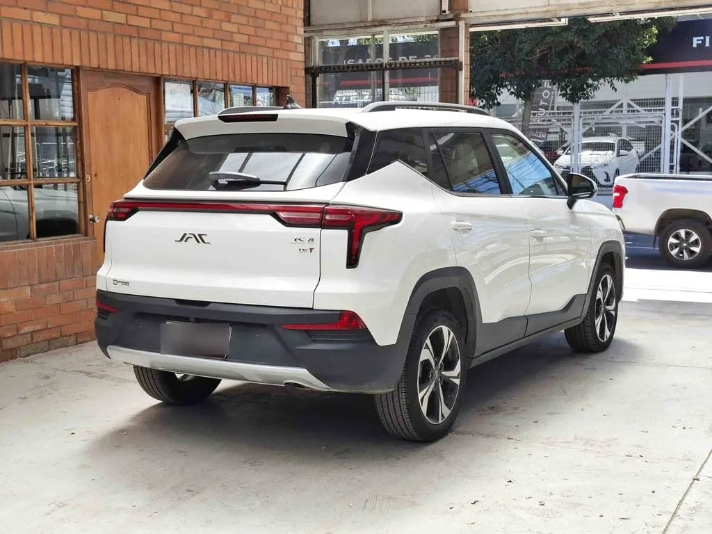 JAC Js4 Luxury año 2025