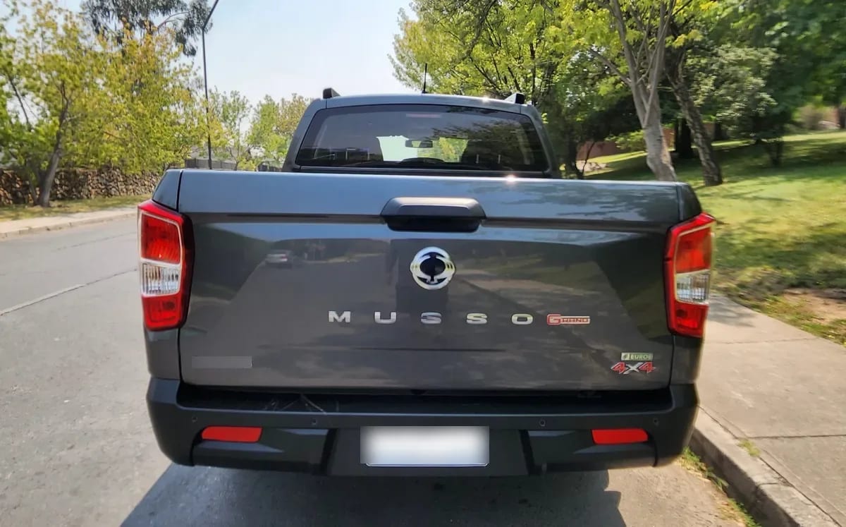 SSANGYONG MUSSO GRAND 2.2 Glx Mt 4x4 Diesel año 2022
