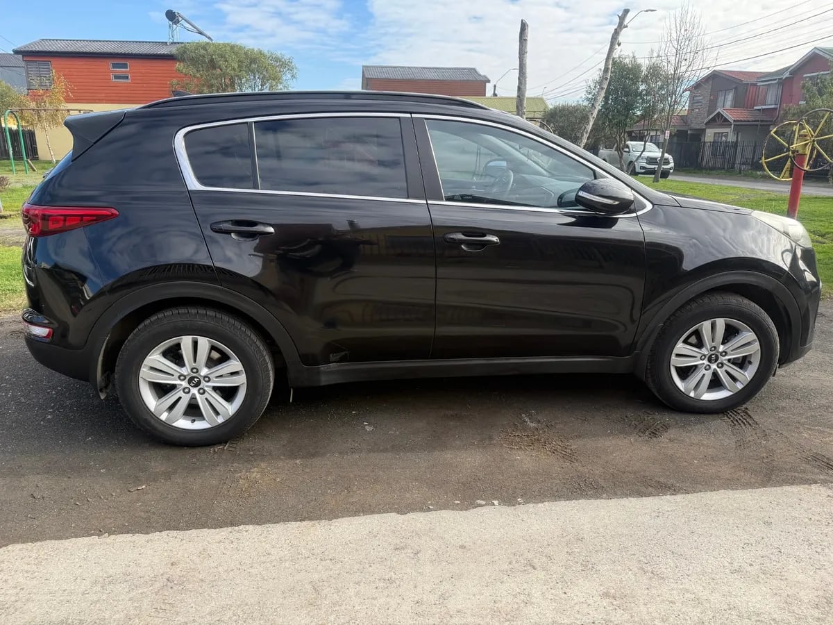 KIA MOTORS SPORTAGE 2.0 Lx Dsl 2wd At 6ab año 2019