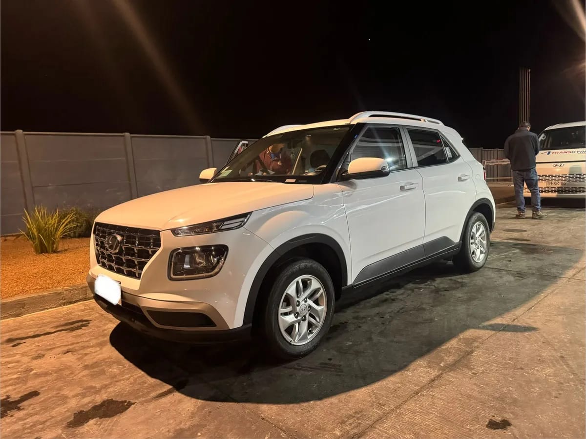 Hyundai Venue 1.6 Qx Plus Mt año 2021