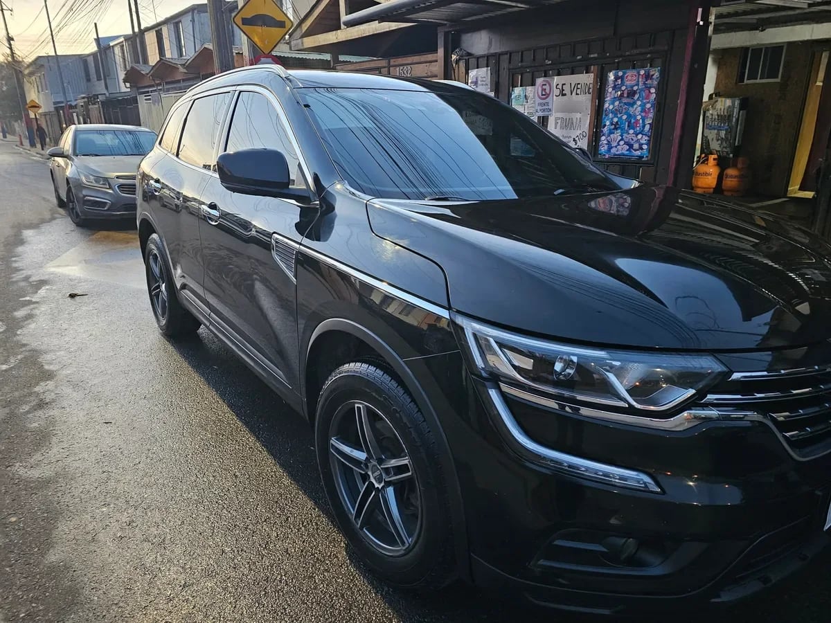 RENAULT KOLEOS 2.5 Privilege At año 2017