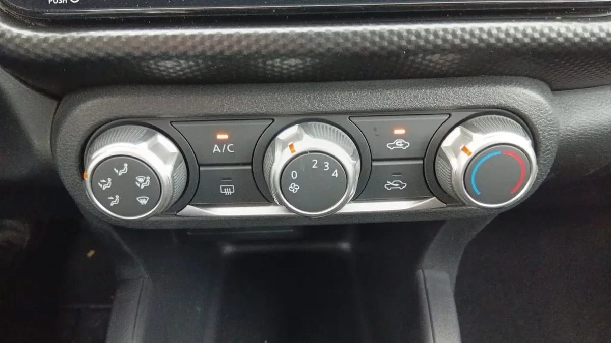 Nissan Kicks 1.6 Advance 4x2 Mt 5p año 2024