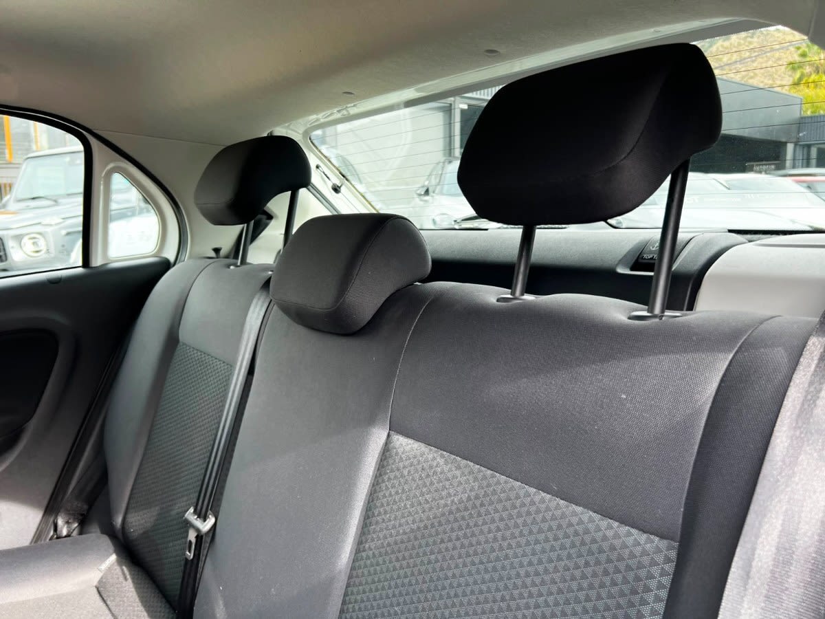 Volkswagen Gol Trendline 1.6 Mt año 2021