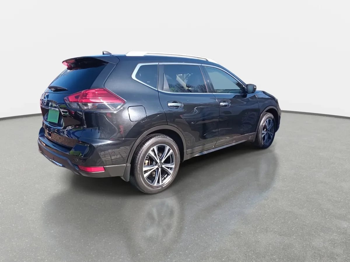 Nissan X-Trail 2.5 Advance 4x2 3row Cvt At 5p año 2023