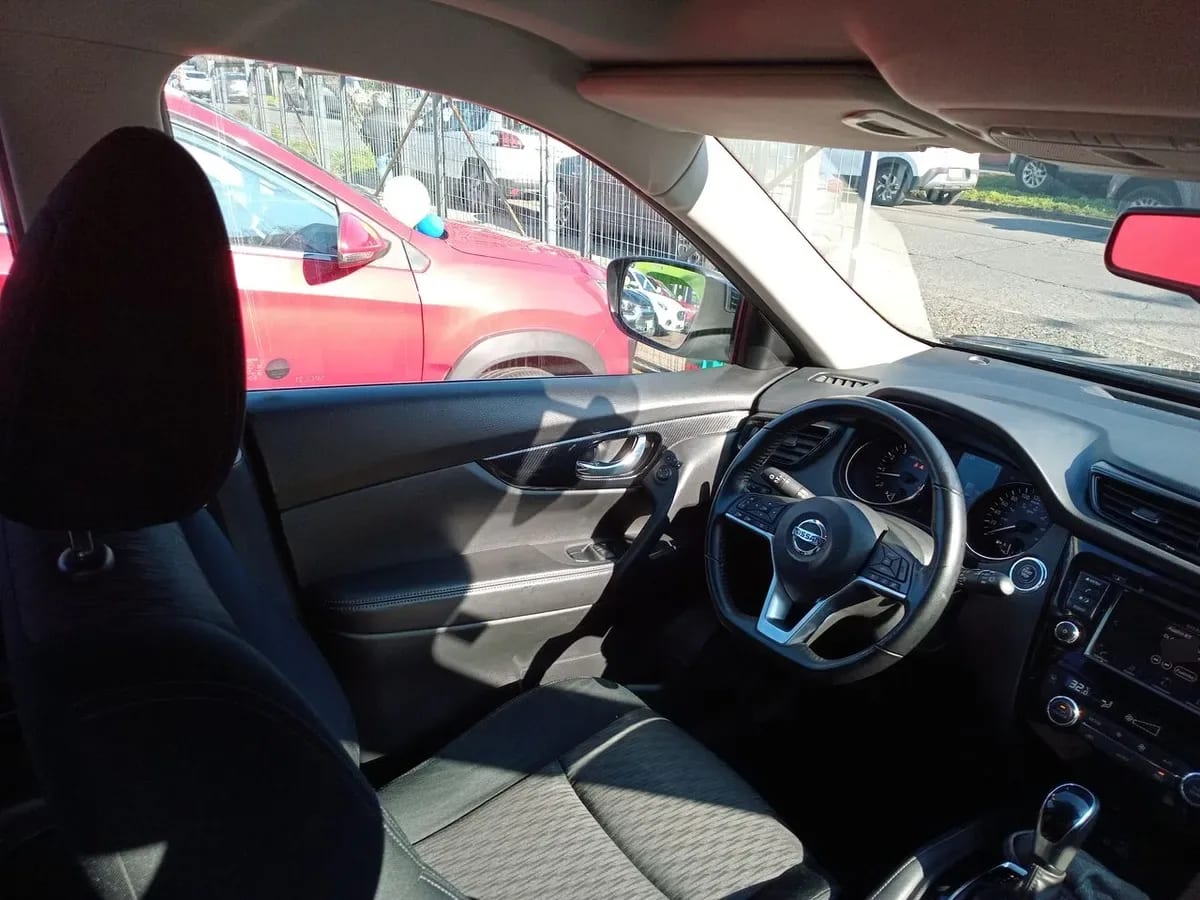 Nissan X-Trail 2.5 Advance 4x2 3row Cvt At 5p año 2023