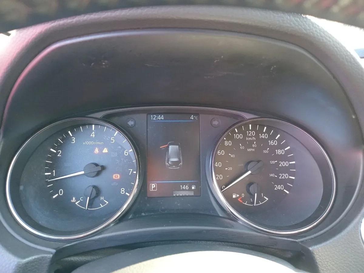 Nissan X-Trail 2.5 Advance 4x2 3row Cvt At 5p año 2023