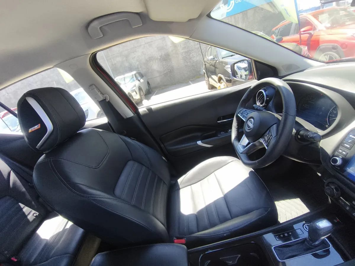 Nissan Kicks 1.6 Exclusive 4x2 Cvt At 5p año 2025