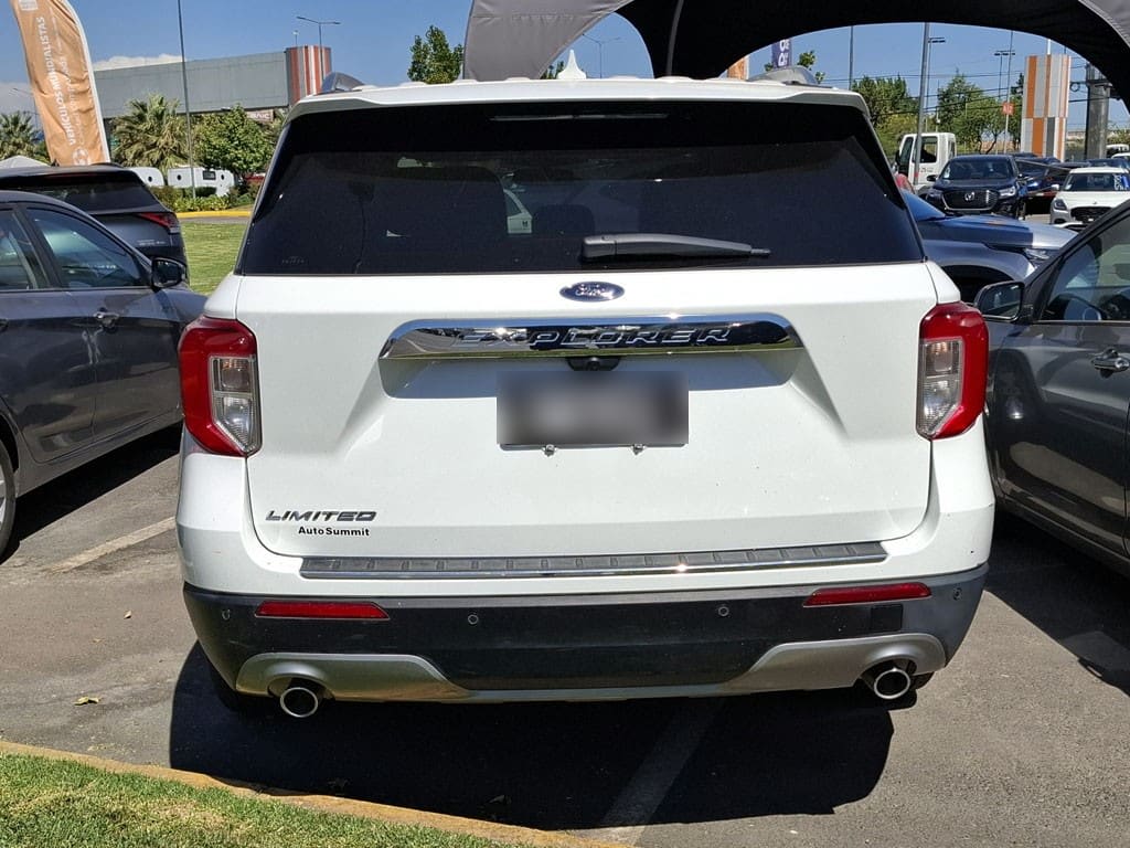Ford Explorer 2.3 Xlt At año 2024