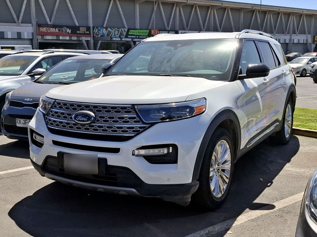 Ford Explorer 2.3 Xlt At año 2024
