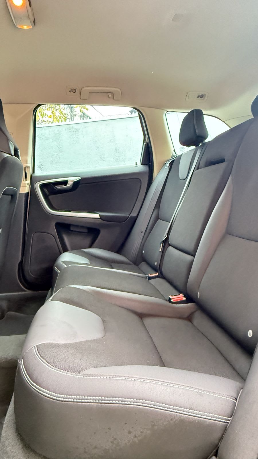 Volvo Xc60 2.0 T5 Comfort 4x2 At año 2014