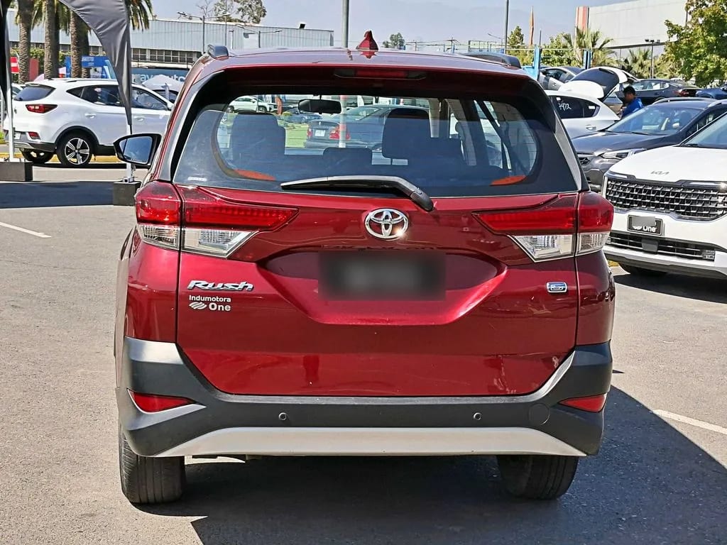 Toyota Rush 1.5 Xli 4x2 At 5p año 2023