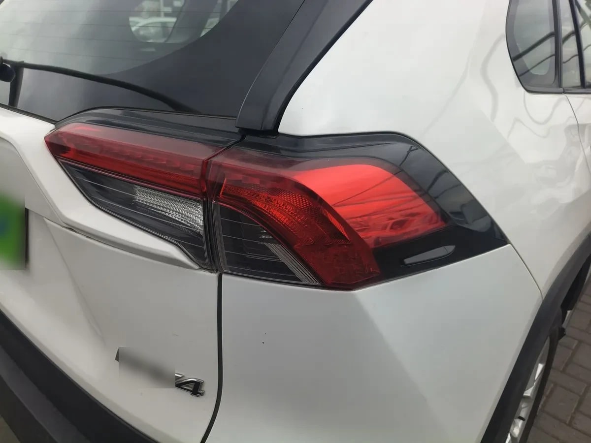 Toyota Rav 4 2.0 Le 4x2 Cvt At 5p año 2020