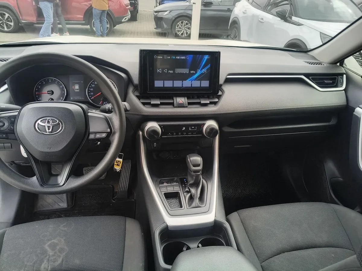 Toyota Rav 4 2.0 Le 4x2 Cvt At 5p año 2020