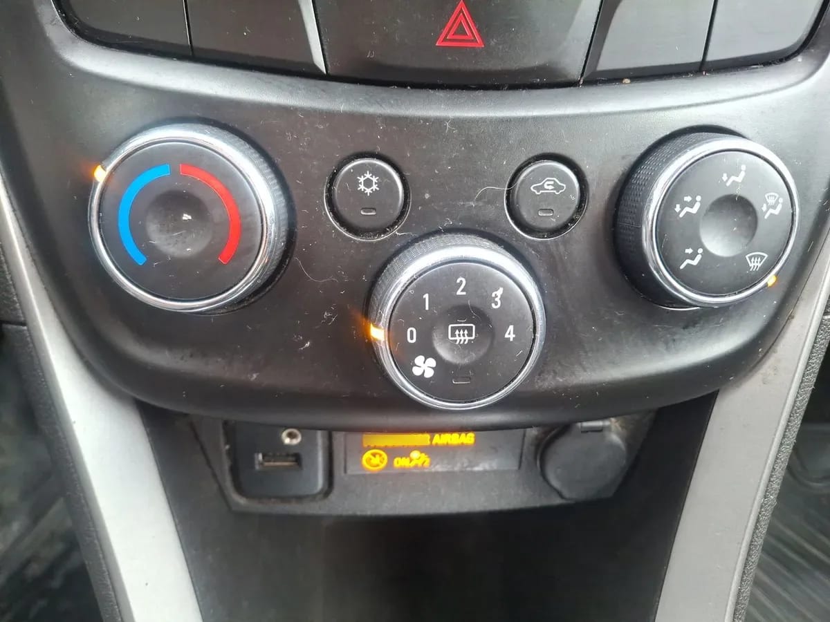 Chevrolet Tracker 1.8 Ls Fwd E5 Mt 5p año 2019