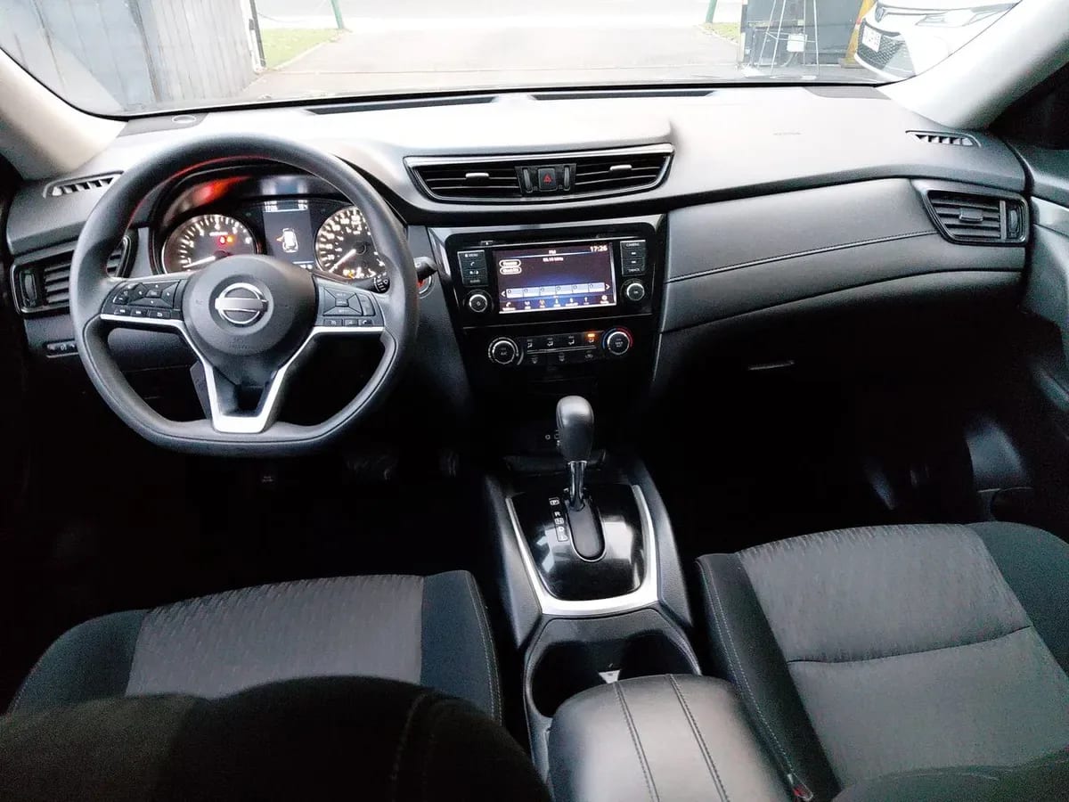 Nissan X-Trail 2.5 Sense Mc 4x2 Cvt At 5p año 2022