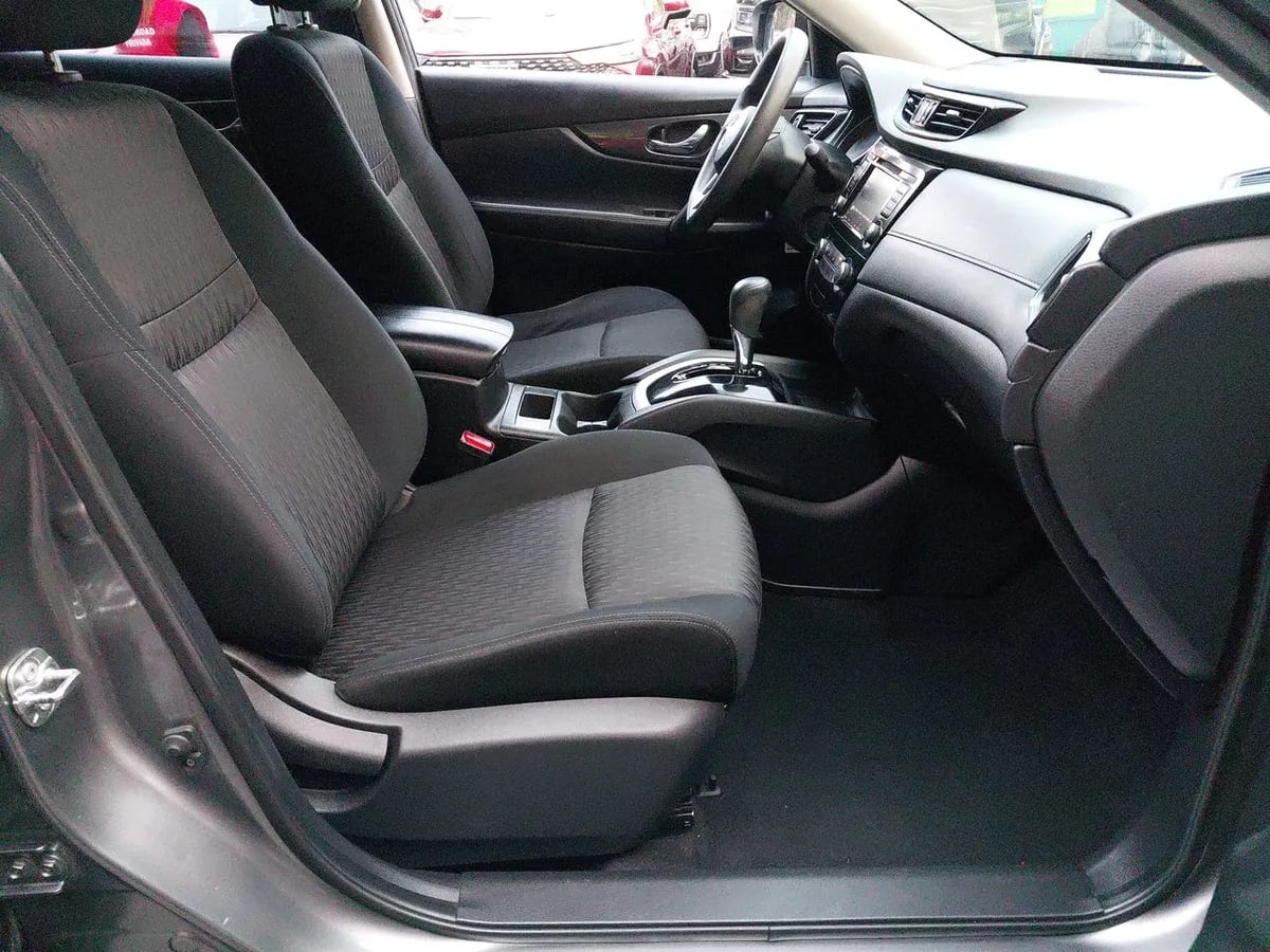 Nissan X-Trail 2.5 Sense Mc 4x2 Cvt At 5p año 2022