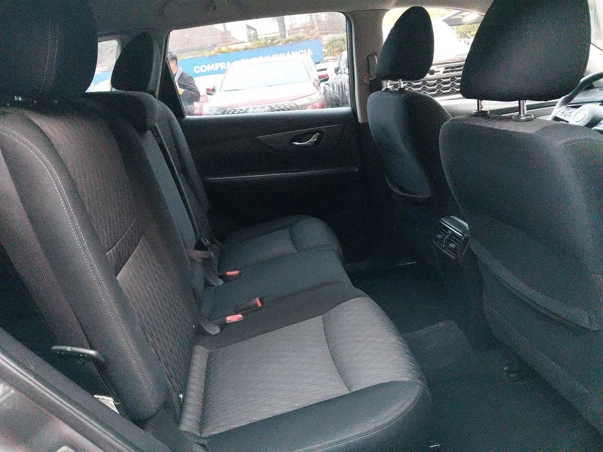 Nissan X-Trail 2.5 Sense Mc 4x2 Cvt At 5p año 2022