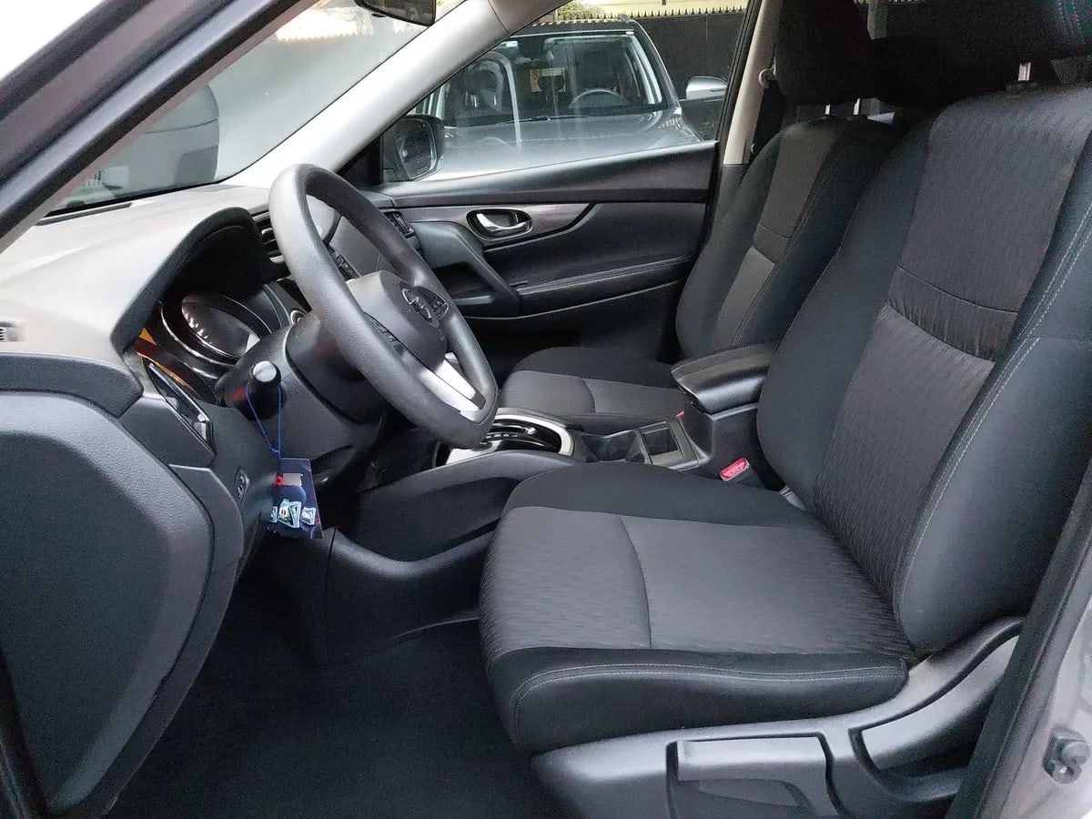 Nissan X-Trail 2.5 Sense Mc 4x2 Cvt At 5p año 2022