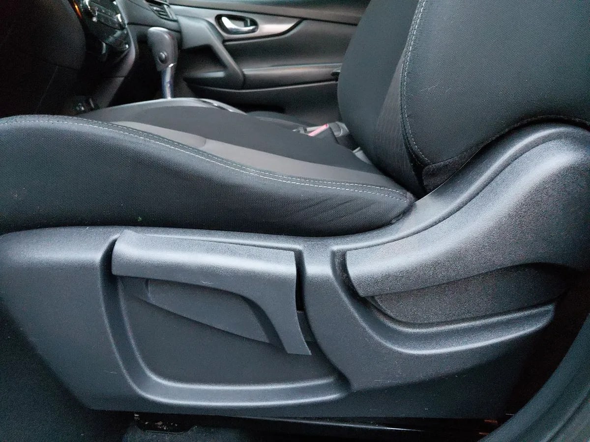 Nissan X-Trail 2.5 Sense Mc 4x2 Cvt At 5p año 2022