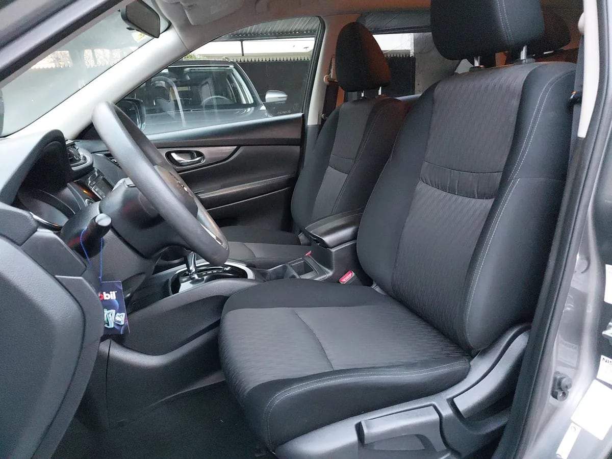 Nissan X-Trail 2.5 Sense Mc 4x2 Cvt At 5p año 2022