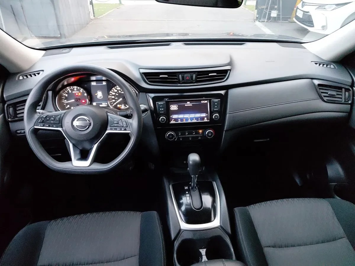 Nissan X-Trail 2.5 Sense Mc 4x2 Cvt At 5p año 2022