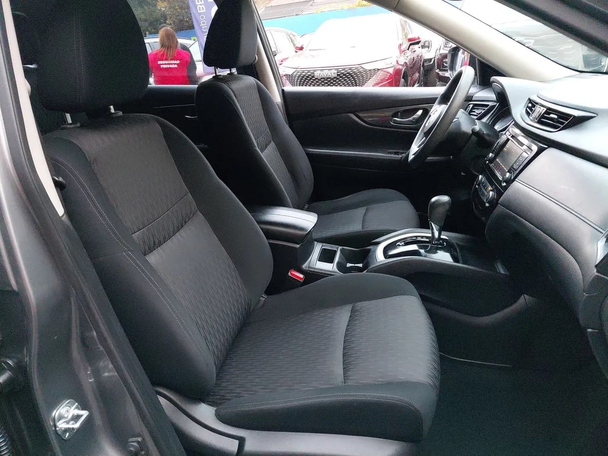 Nissan X-Trail 2.5 Sense Mc 4x2 Cvt At 5p año 2022