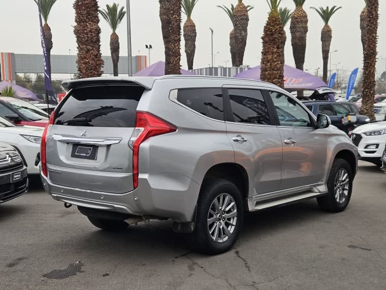 Mitsubishi Montero Sport Mt 4x2 2.4 año 2017